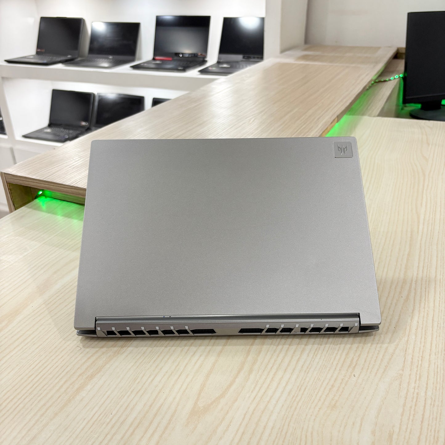 Gamer Acer Predator Triton PT314-51s- Core i7-11ème - NVIDIA GeForce RTX 3060 6Go dédiée - 16Go DDR4 - 512Go SSD - 14" FHD 144Hz