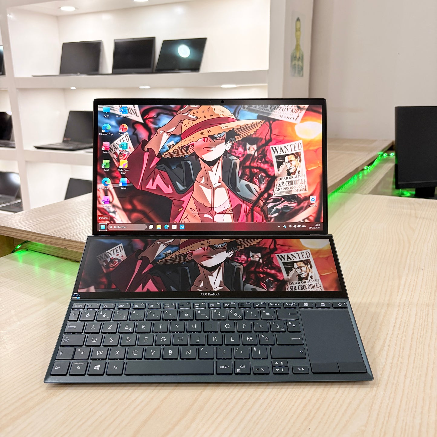 ASUS ZenBook Duo UX482EA
 /Core i7 -11th / 16Go/ 1 Téra SSD/ 14" & 12"