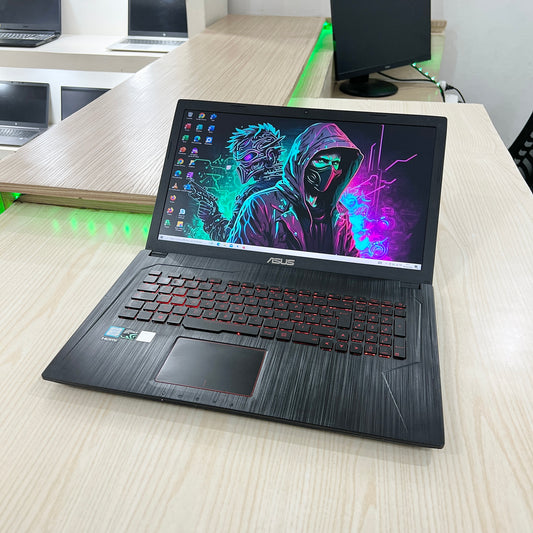 Gamer Asus GL753VD-  Core i5-7ème Génération - NVIDIA GeForce GTX 1050 4Go dédiée - 16Go DDR4 - 128Go SSD & 1 téra HDD - 15,6" FHD