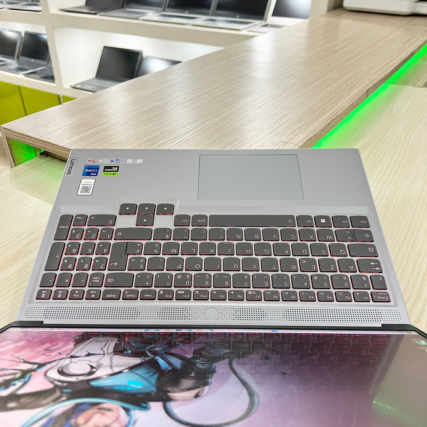 Gamer Lenovo légion 5 82YA
-  Core i7-13ème Génération - RTX 4060 8Go dédiée - 32Go DDR5 - 2 Téra SSD - 16" WQA 240Hz
