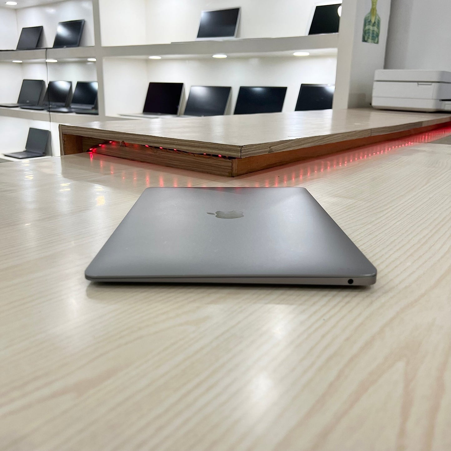 MacBook Air retina annee 2019 - Core i5 - 16Go DDR3- 256Go SSD - 13,3" 2,5K