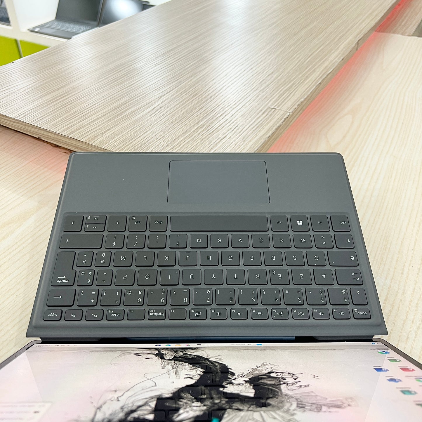 Dell latitude 7320 avec stylet 🖊️ - Core i5-11ème génération - 256Go SSD - 16Go DDR4 - 13,3" 2k tactile & détachable