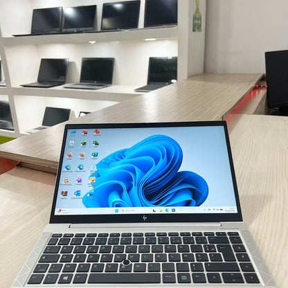 HP EliteBook 840 G8 - core i5-11ème génération- 256Go SSD - 16Go DDR4 - 14" FHD tactile
