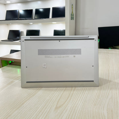 HP EliteBook 840 G8 - core i5-11ème génération- 256Go SSD - 16Go DDR4 - 14" FHD tactile