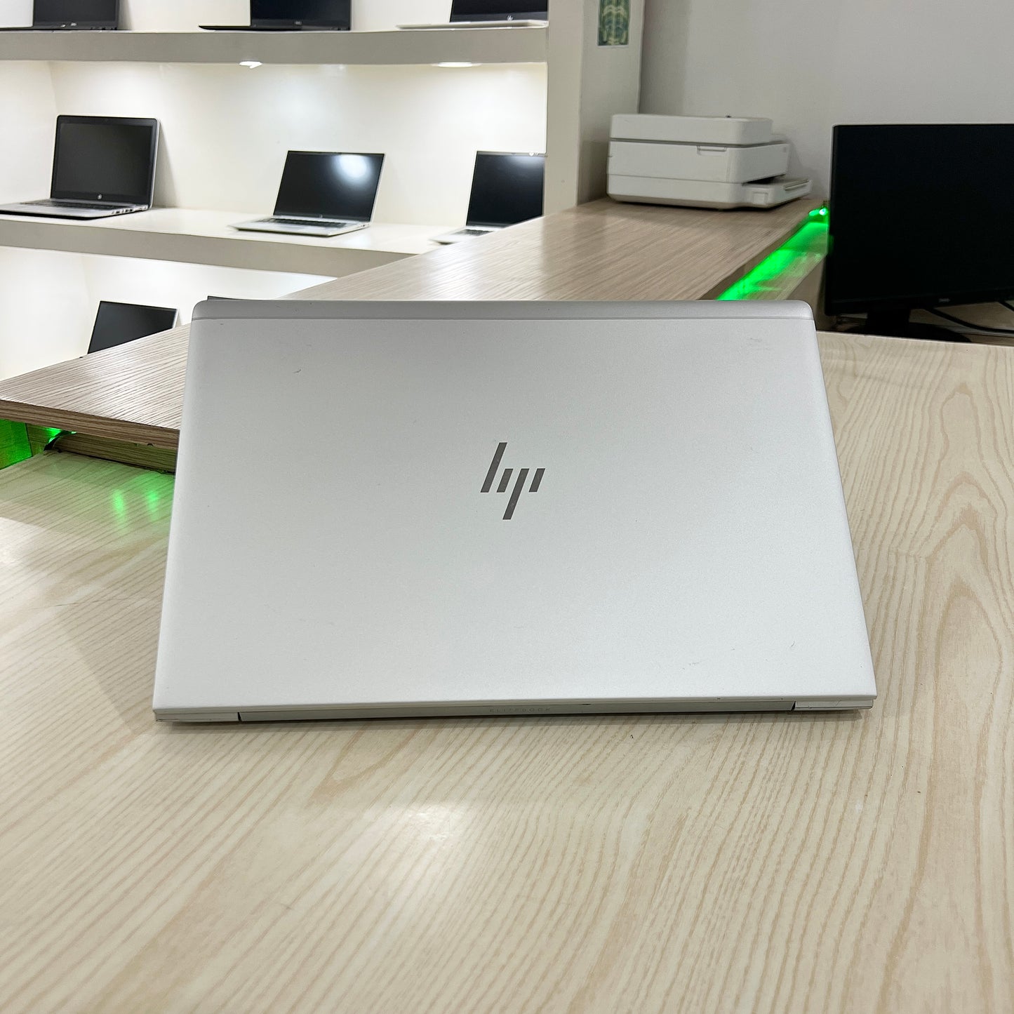 Mini Gamer Hp Elitebook 850 G5-  Core i7-7ème Génération - 08Go DDR4 - 256Go SSD - 15,6" FHD