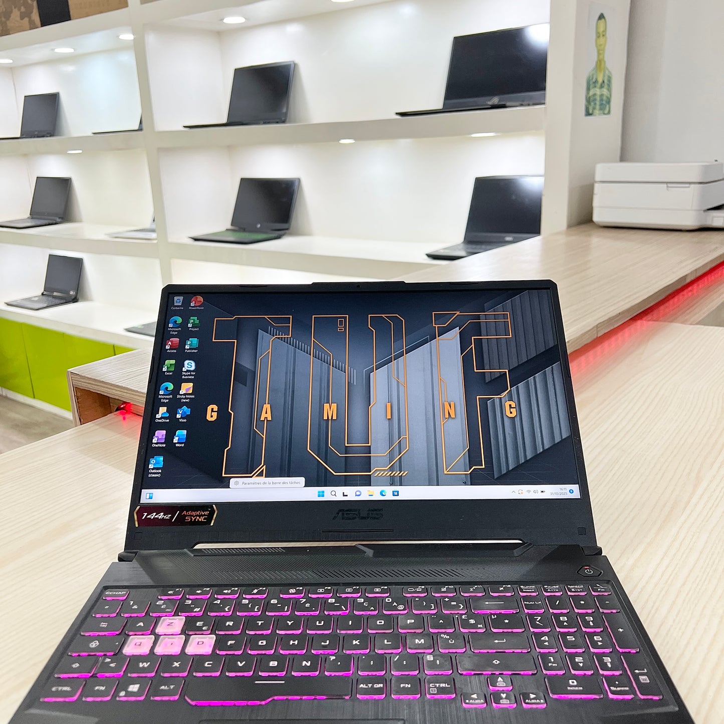 Gamer Asus TUF F15 FX506HCB   -  Core i5-11ème Génération - RTX 3050 4Go dédiée - 08Go DDR4 - 512Go SSD - 15,6"FHD 144Hz