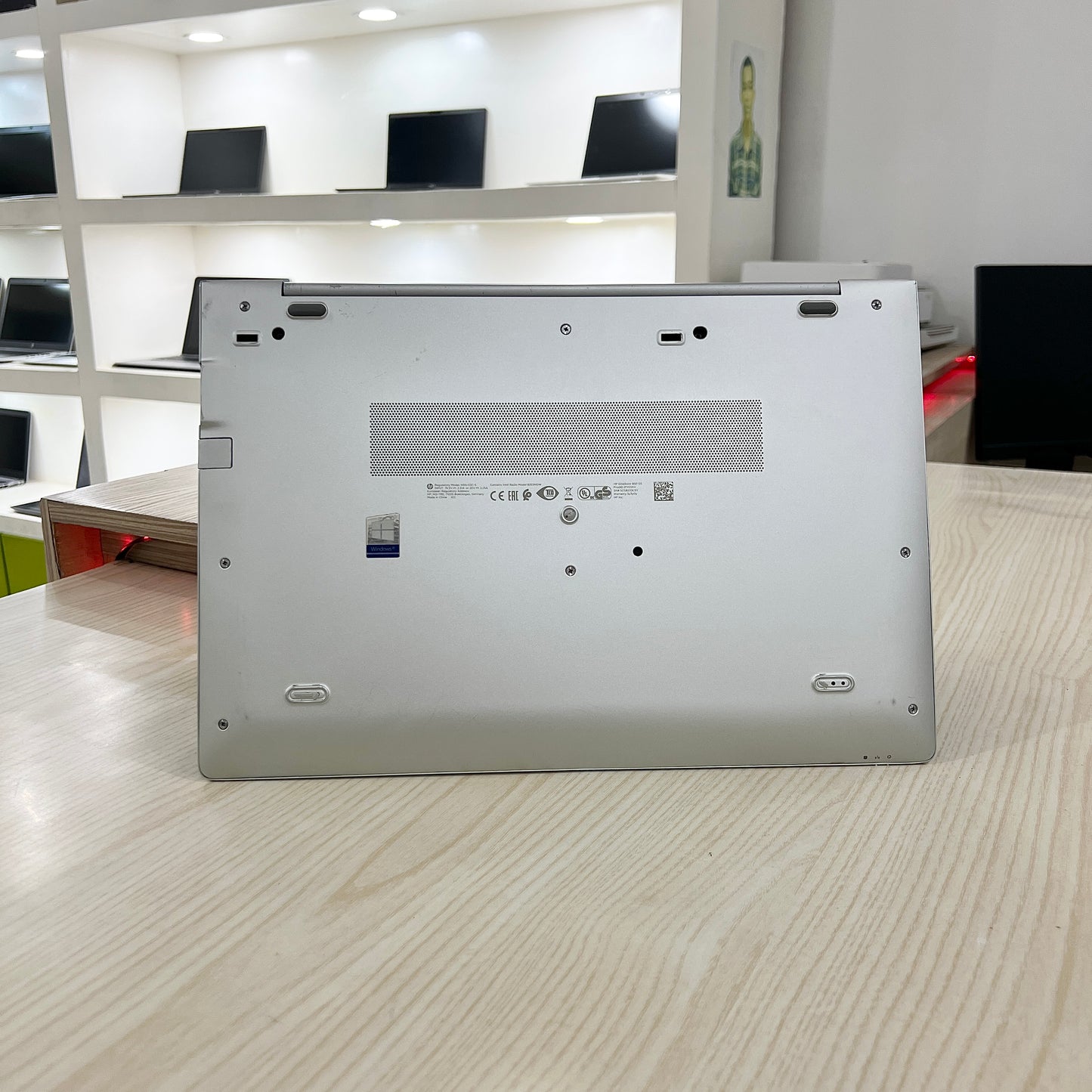 Mini Gamer Hp Elitebook 850 G5-  Core i7-7ème Génération - 08Go DDR4 - 256Go SSD - 15,6" FHD