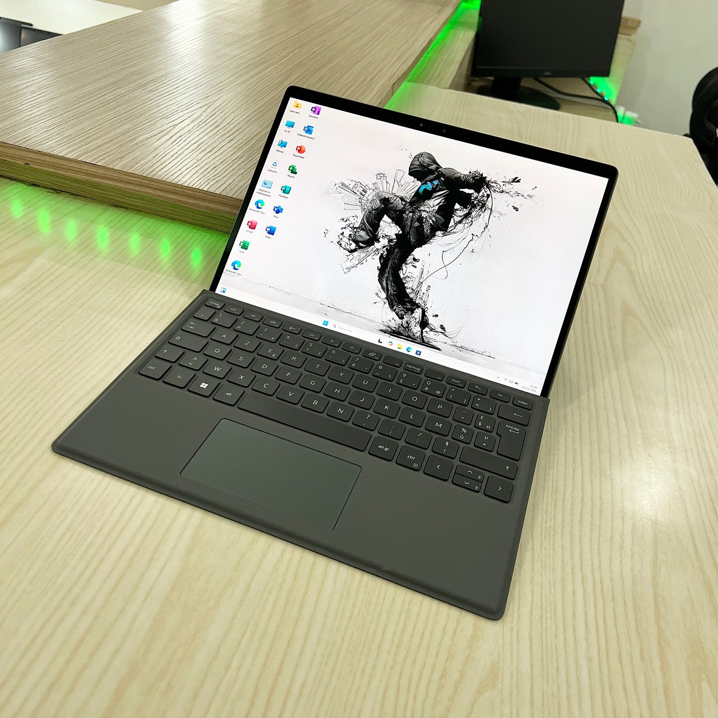 Dell latitude 7320 avec stylet 🖊️ - Core i5-11ème génération - 256Go SSD - 16Go DDR4 - 13,3" 2k tactile & détachable