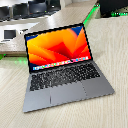 MacBook Air 2018 - Core i5- 08Go DDR3 - 256Go SSD - 13,3" Retina 2K