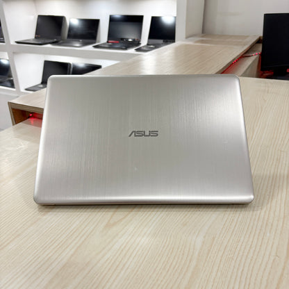 Asus Vivobook Pro X580GD- Core i7-8ème - NVIDIA GeForce 1050 2Go dédiée - 08Go DDR4 - 128Go SSD & 1 Téra HDD- 15,6" FHD