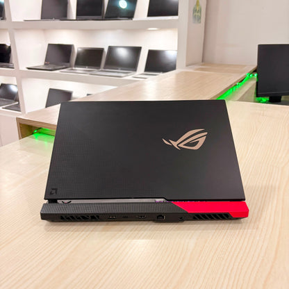 Gamer Asus Rog Strix G513QY Ryzen 9 / 12Go dédiée / 32Go DDR4 / 1 téra SSD