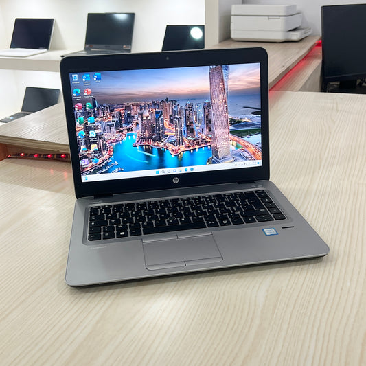 HP EliteBook 840 G3 - Core i5-6ème - 8Go DDR4 - 256Go SSD - 14" FHD