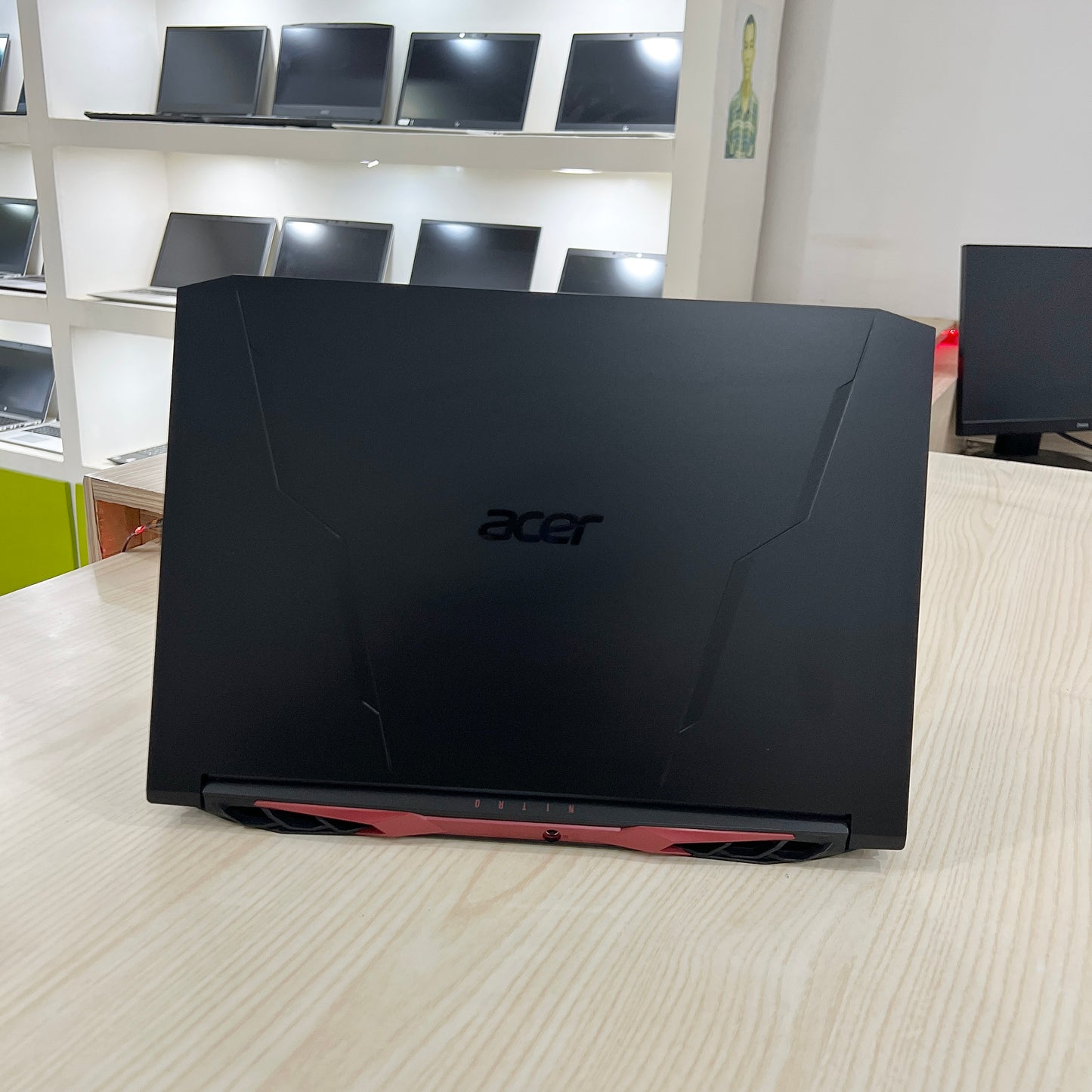 Gamer Acer Nitro AN515-57 Core i5-11ème Génération - RTX 3060 6Go dédiée - 16Go DDR4 - 512Go SSD - 15,6" 144Hz