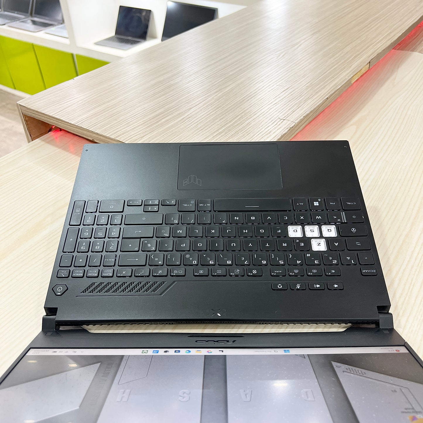 Gamer Asus TUF F15 FX517ZR   -  Core i7-12ème Génération - RTX 3070 8Go dédiée - 16Go DDR5 - 512Go SSD - 15,6"FHD 144Hz