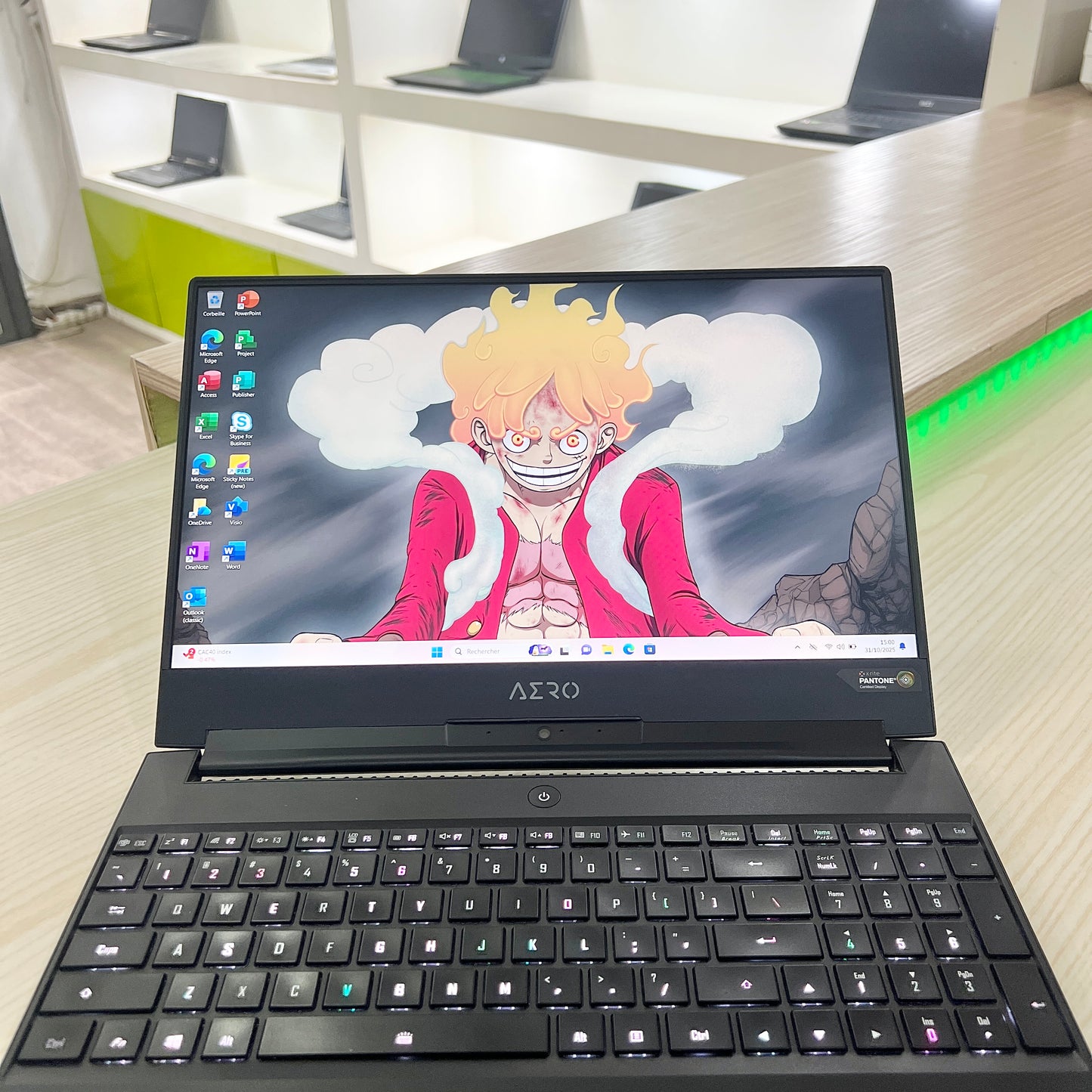 Gamer Aero 15 Classic-XA Core i7 9ᵉ Génération, RTX 2070 8Go dédiée, 16Go DDR4, 1 Téra SSD, 15,6" FHD 144Hz