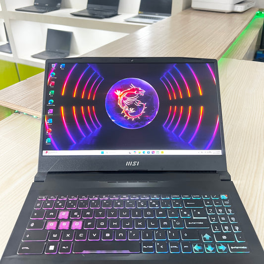 Gamer MSI PULSE 15 B13V
-  Core i7-13ème Génération - RTX 4070 8Go dédiée - 16Go DDR5 - 512Go SSD - 15,6"FHD 239Hz