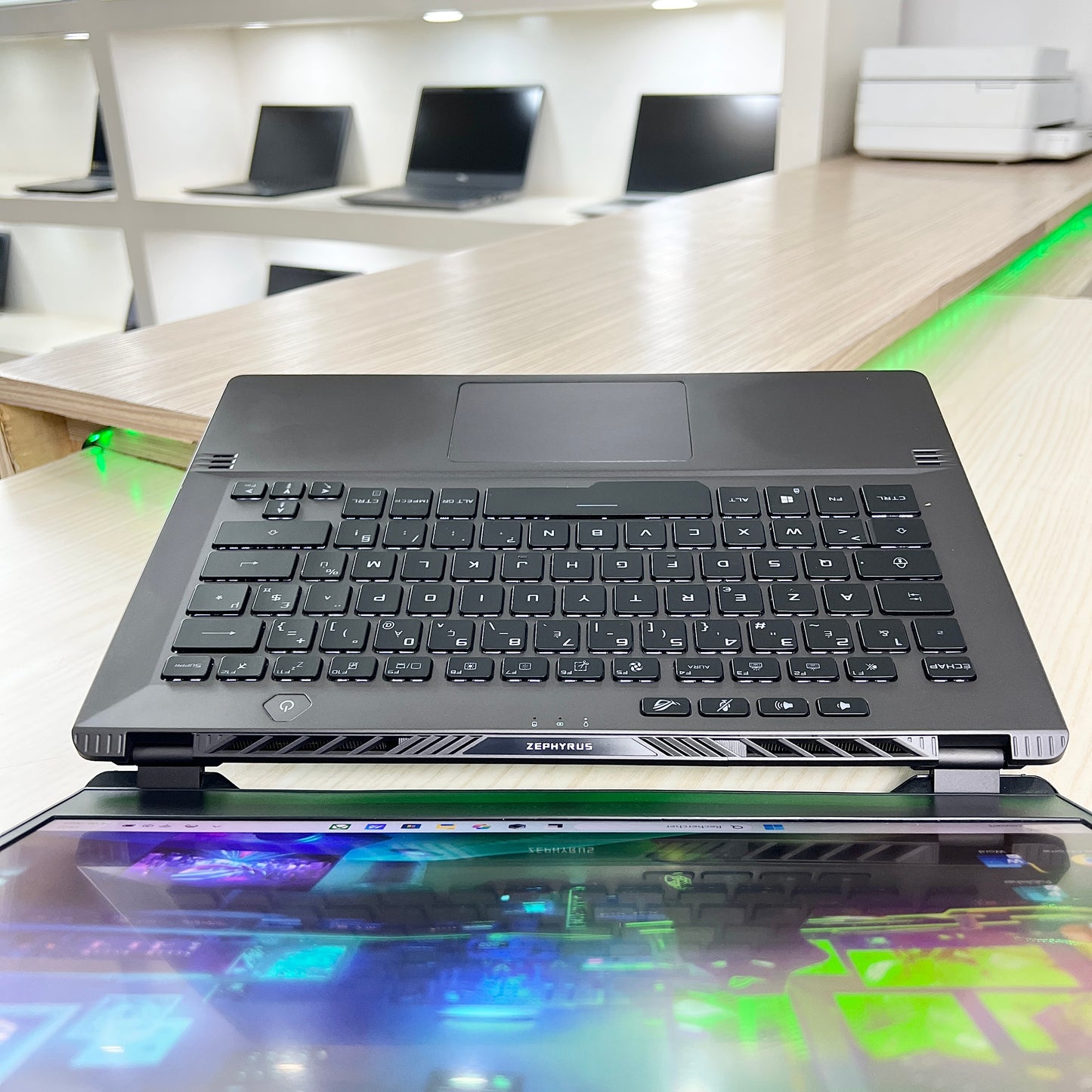Gamer Asus Rog Zephyrus G14 GA401QM Amd Ryzen 9 5900HS (Core i9 11ème) Gén, RTX 3060 6Go dédiée, 16Go DDR4,  512Go SSD, 14" 144Hz