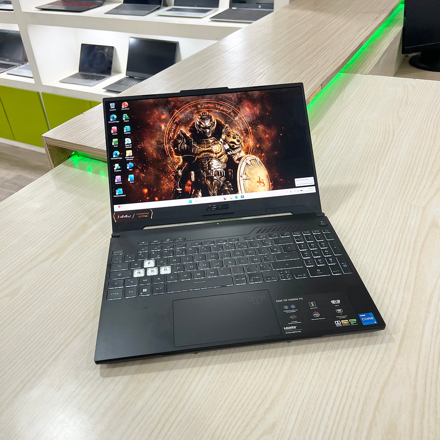 Gamer Asus TUF F15 FX507ZC4   -  Core i5-12ème Génération - RTX 3050 4Go dédiée - 16Go DDR4 - 512Go SSD - 15,6"FHD 144Hz