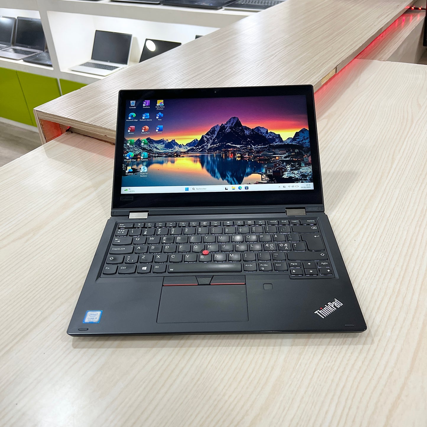 Lenovo ThinkPad L380 Yoga 
- Core i5-8ème génération - 256Go SSD - 08Go DDR4 - 13,3" FHD Tactile & pliable 350°