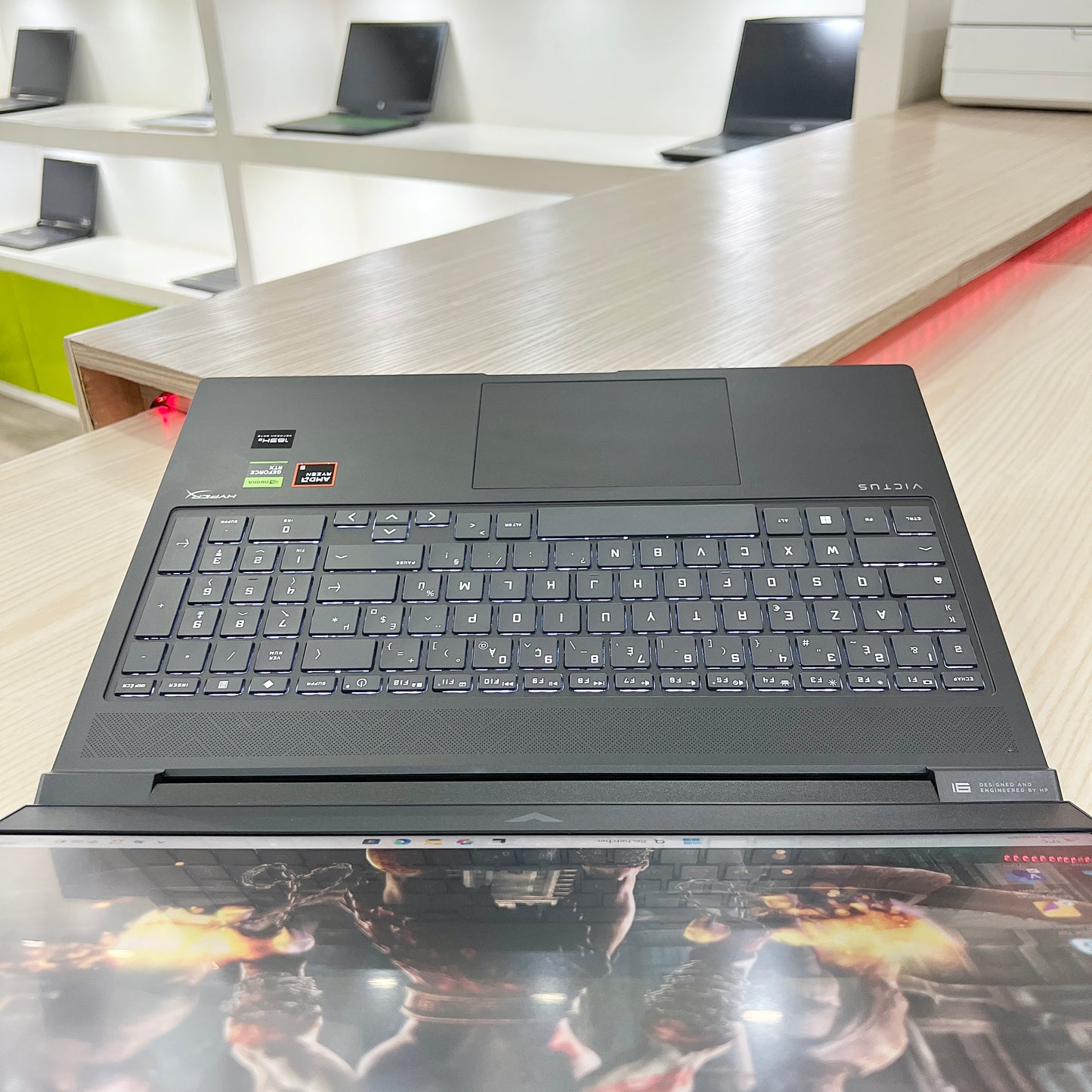 Gamer HP victus laptop 16-s1xxx 
AMD Ryzen 5 8645HS (Core i5-14ème Génération) RTX 4060 8Go, 16Go DDR5, 512GB SSD, 16" 165Hz