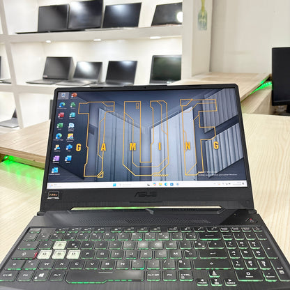 Gamer Asus TUF F15 FX506LH   -  Core i5-10ème Génération - GTX 1650 4Go dédiée - 08Go DDR4 - 512Go SSD - 15,6"FHD 144Hz