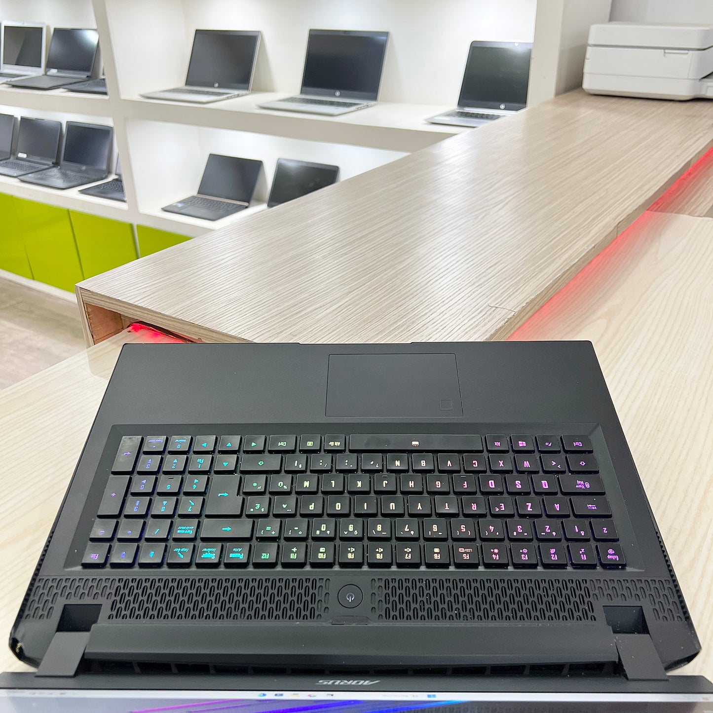 Gamer AORUS 17G XD Core i7-11ème Génération - RTX 3070 8Go dédiée - 32Go DDR4 - 512Go SSD - 17,3" 300Hz