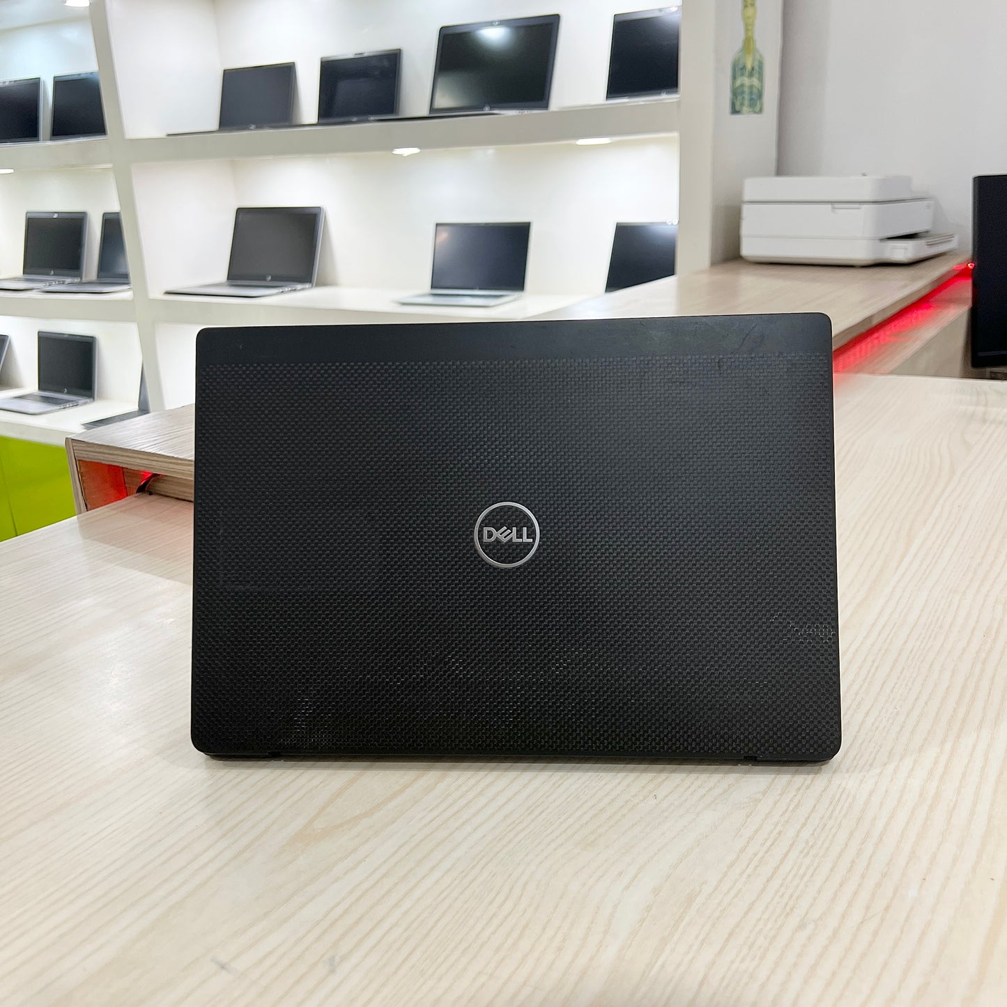 Dell latitude 7300 - Core i5-8ème génération - 256Go SSD - 08Go DDR4 - 13,3" FHD