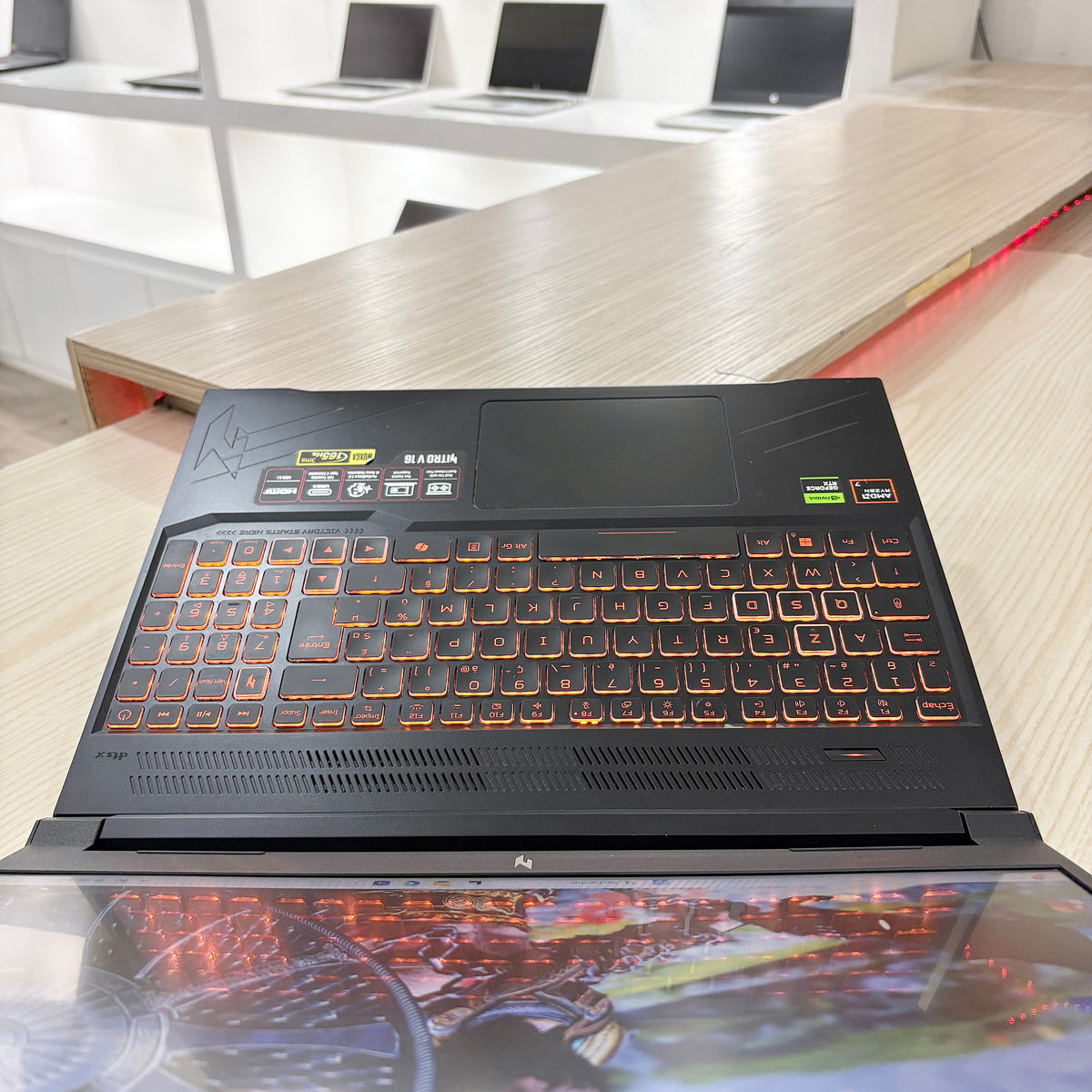 Gamer Acer Nitro V 16 - Amd Ryzen 7 8845HS (Core i7-13ème génération) - NVIDIA GeForce RTX 4060 8Go dédiée - 16Go DDR5 - 1 Téra SSD - 16" FHD 165Hz