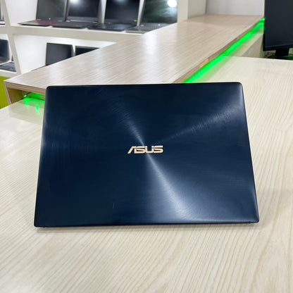Gamer Asus zenbook UX450FDX Core i7-8ème-  NVIDIA GeForce GTX 1050 4Go - 08Go DDR4 - 255Go SSD - 14" & screenpad 5,65"