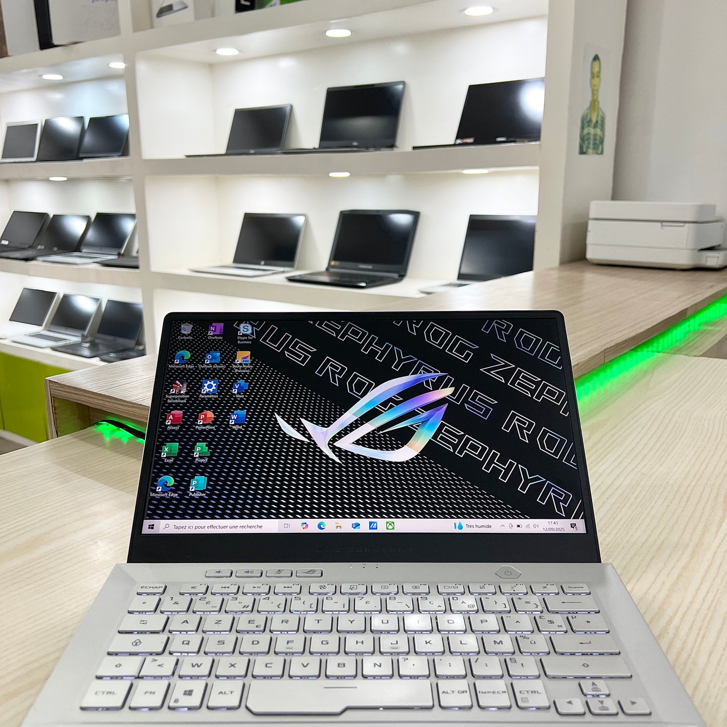 Gamer Asus Rog Zephyrus G14 GA401IU Amd Ryzen 7 4800HS (Core i7 10ème) Gén, GTX 1660 Ti 6Go dédiée, 16Go DDR4,  512Go SSD, 14" 120Hz