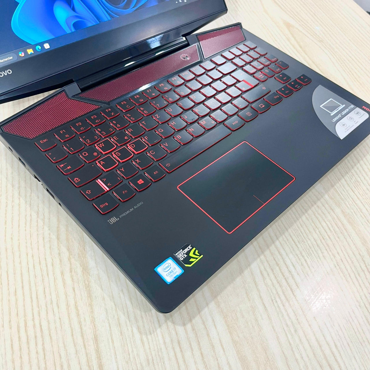 Lenovo Legion Y720 – i7 7ème génération / Nvidia GeForce GTX 1060 6Go dédiée/ 16Go RAM / 512Go SSD / ecran 15,6" FHD