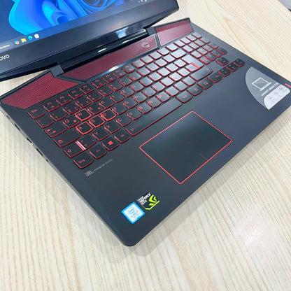Lenovo Legion Y720 – i7 7ème génération / Nvidia GeForce GTX 1060 6Go dédiée/ 16Go RAM / 512Go SSD / ecran 15,6" FHD