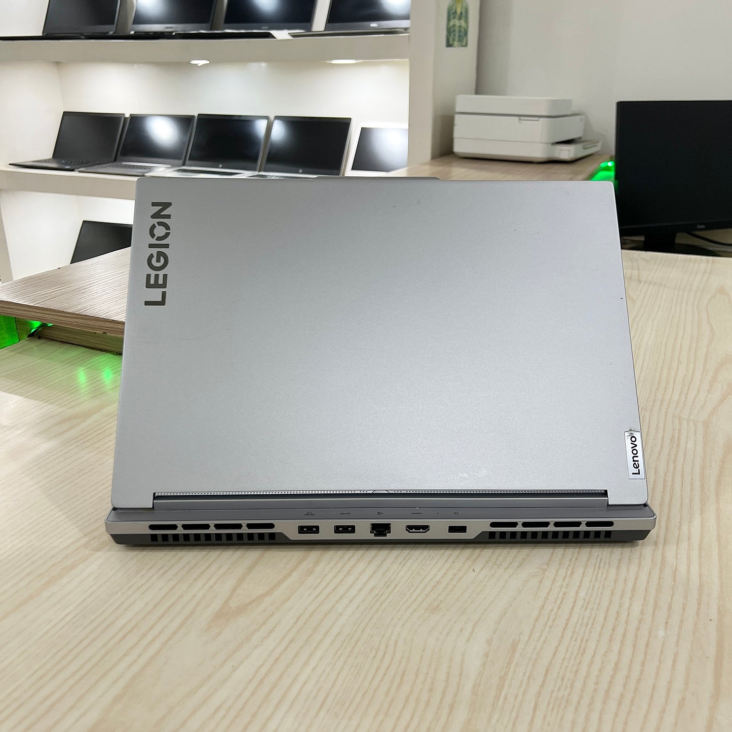 Gamer Lenovo légion 5 82YA
-  Core i7-13ème Génération - RTX 4060 8Go dédiée - 32Go DDR5 - 2 Téra SSD - 16" WQA 240Hz