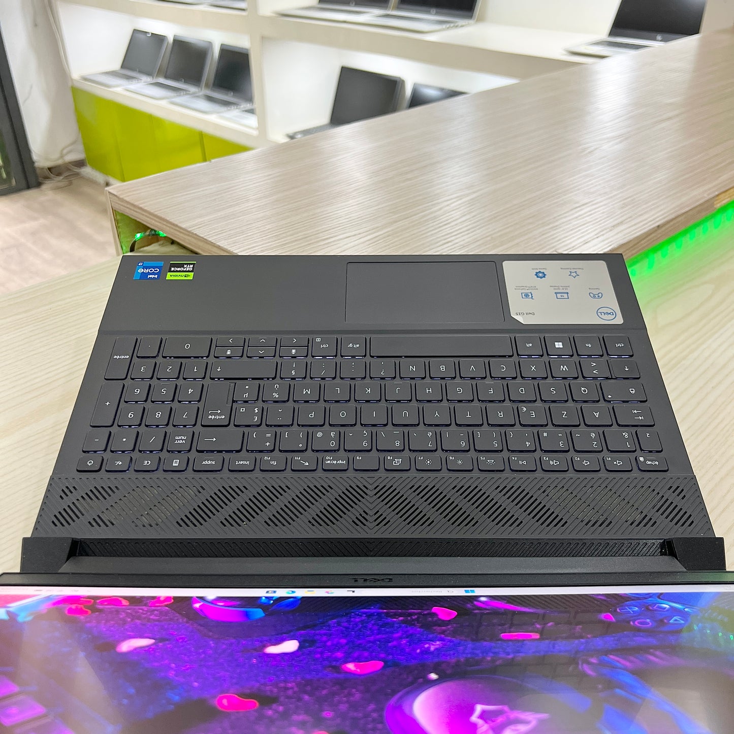 Gamer Dell G15 5530 - Core i7-13ème Génération - RTX 4060 8Go dédiée - 16Go DDR4 - 1 Téra SSD - 15,6" 240Hz