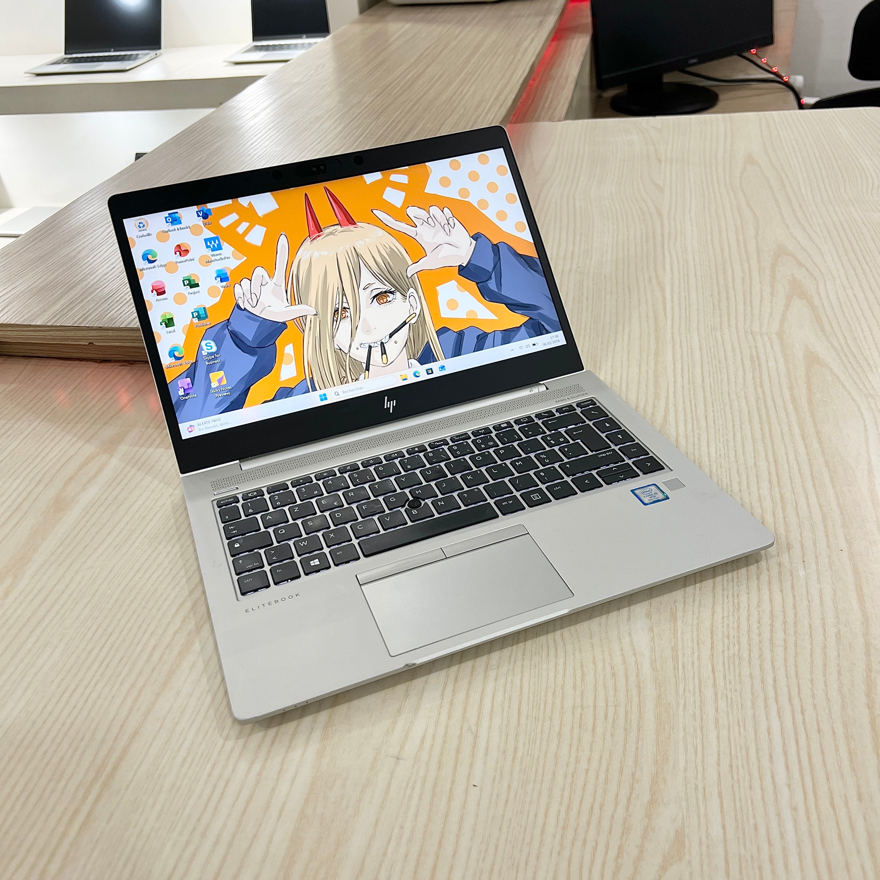 Hp elitebook 840 G5 - core i5-8ème génération- 256Go SSD - 08Go DDR4 - 14