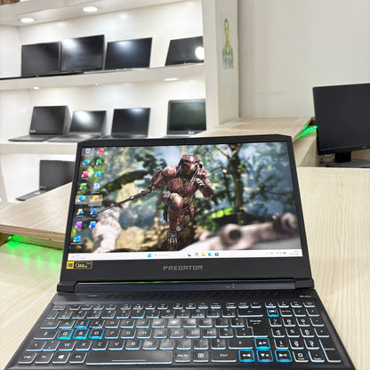 Gamer Acer Predator Hélios 300 PH315-53 - Core i7-10ème - NVIDIA GeForce RTX 2070 8Go dédiée - 16Go DDR4 - 1 Téra SSD - 15,6" FHD 144Hz