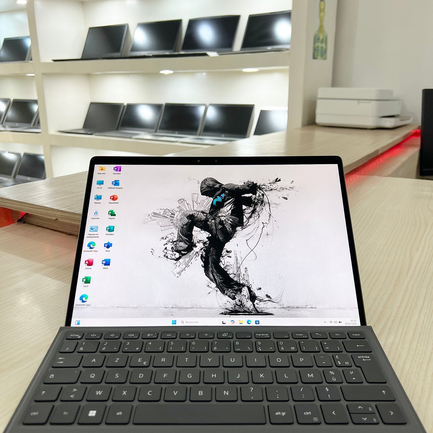 Dell latitude 7320 avec stylet 🖊️ - Core i5-11ème génération - 256Go SSD - 16Go DDR4 - 13,3" 2k tactile & détachable