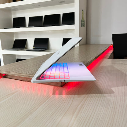Gamer Hp Omen Transcend 14-fb1xxx, Intel Core Ultra 7 255H RTX 5050 8Go dédiée , 16Go DDR5, 1 Téra SSD, 14" 3k Oled 120Hz