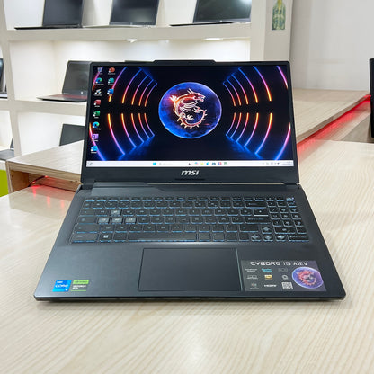 Gamer MSI Cyborg 15 A12VF
-  Core i5-12ème Génération - RTX 4060 8Go dédiée - 16Go DDR5 - 512Go SSD - 15,6"FHD 144Hz