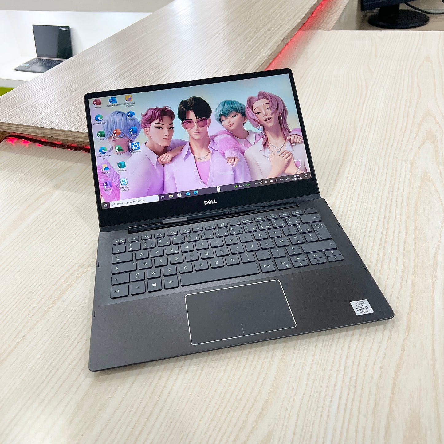 Dell Inspiron 7390 - Core i7-10ème - 16Go DDR4 - 256Go SSD - 14" FHD tactile