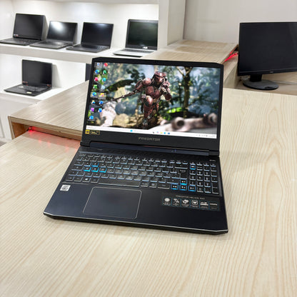 Gamer Acer Predator Hélios 300 PH315-53 - Core i7-10ème - NVIDIA GeForce RTX 2070 8Go dédiée - 16Go DDR4 - 1 Téra SSD - 15,6" FHD 144Hz