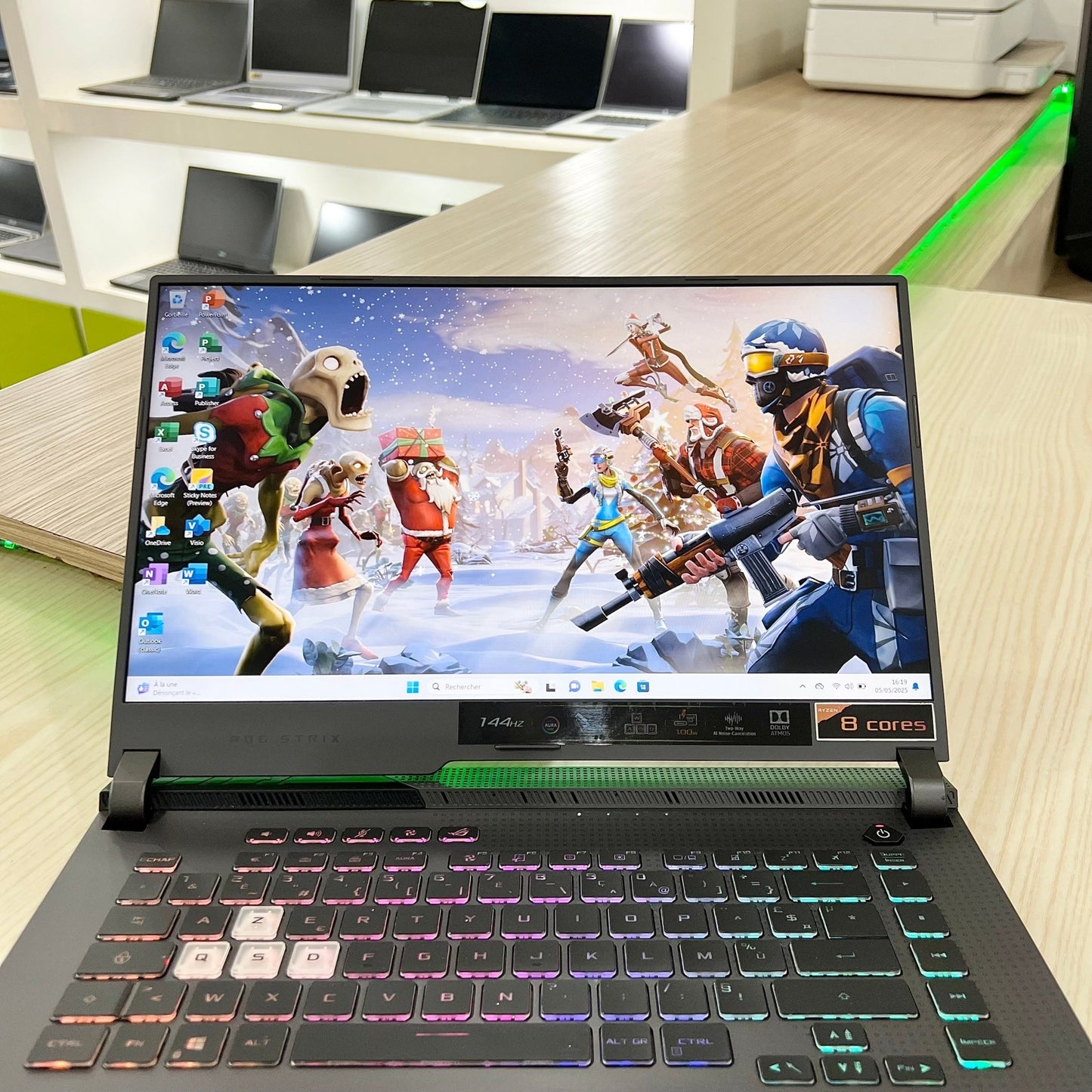 Gamer Asus Rog Strix G513IC AMD Ryzen 7 4800H, RTX 3050 4Go dédiée, 16Go DDR4, 512Go SSD, 15,6" 144Hz