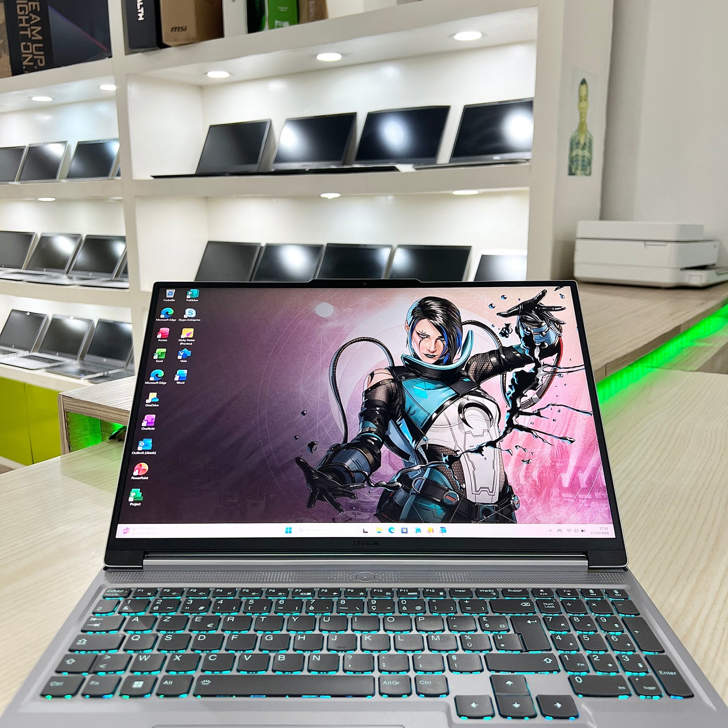 Gamer Lenovo légion 5 82YA
-  Core i7-13ème Génération - RTX 4060 8Go dédiée - 32Go DDR5 - 2 Téra SSD - 16" WQA 240Hz